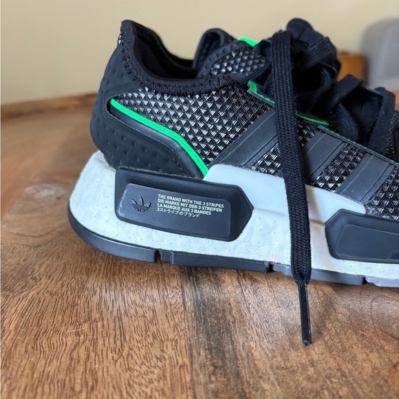 Adidas Kids Originals NMD G1 Running Shoes Sneakers Lace Up Black Green Size 4 - Picture 3 of 12